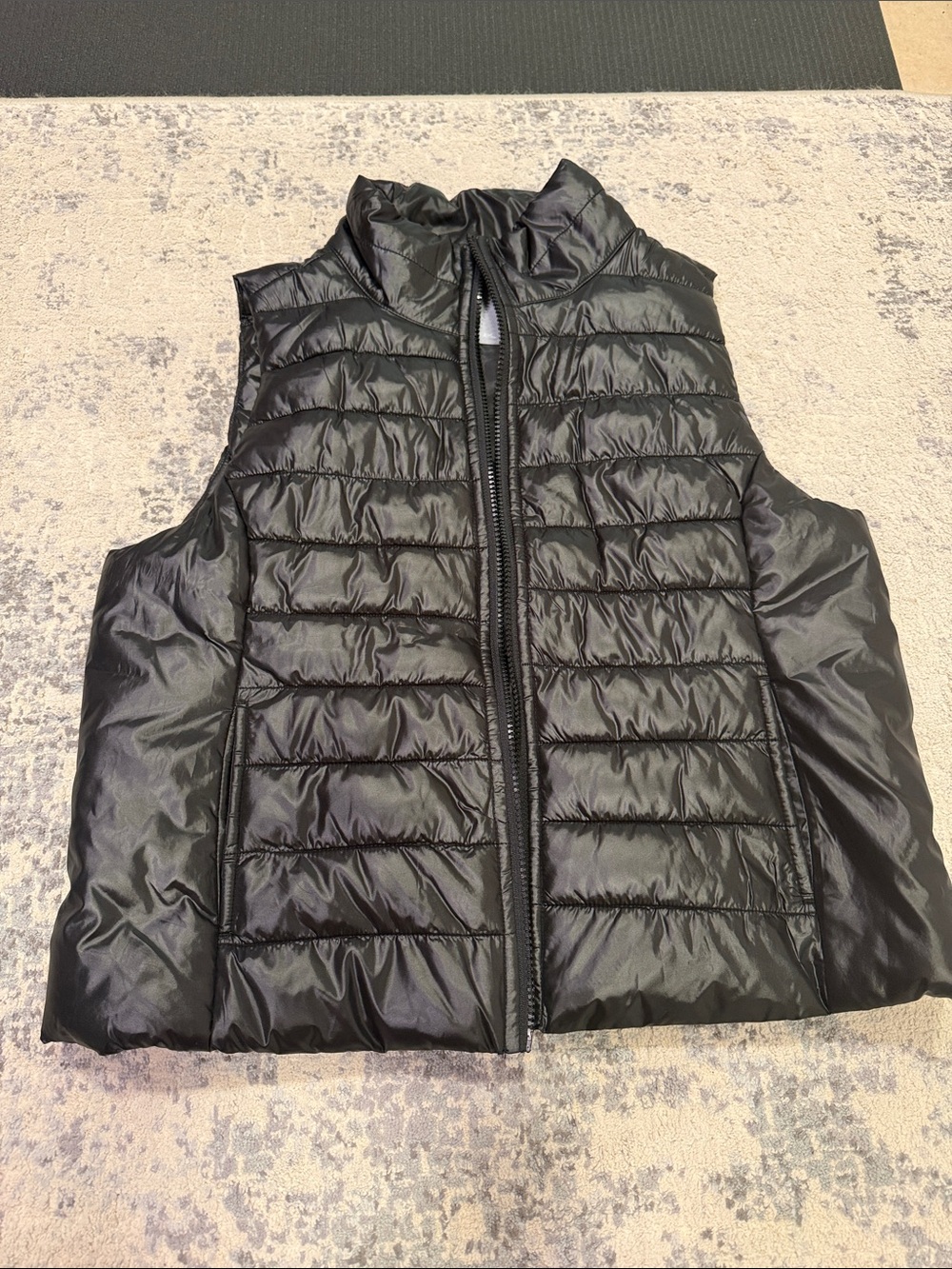 Aeropostale Black Quilted Puffer Vest